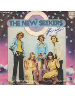 The New Seekers | Come Softly To Me [Single]